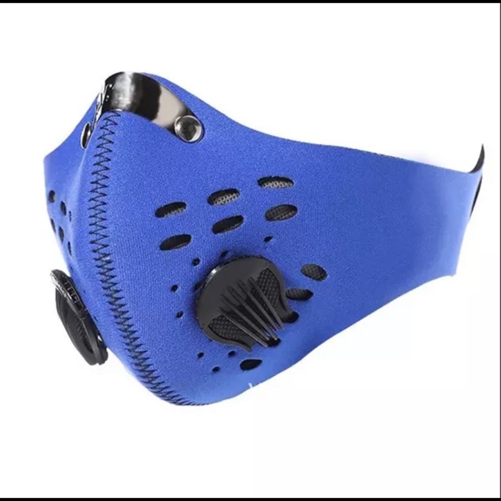 Face Mask with Carbon Filter